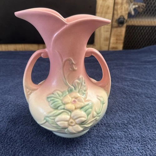 Vintage Hull Art Pottery W8- 7 1/2" Pink Wildflower Double Handle Vase Nice