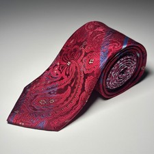 Robert Graham 100 Silk Burgundy Paisley Tie Jacquard Necktie Made in USA Formal