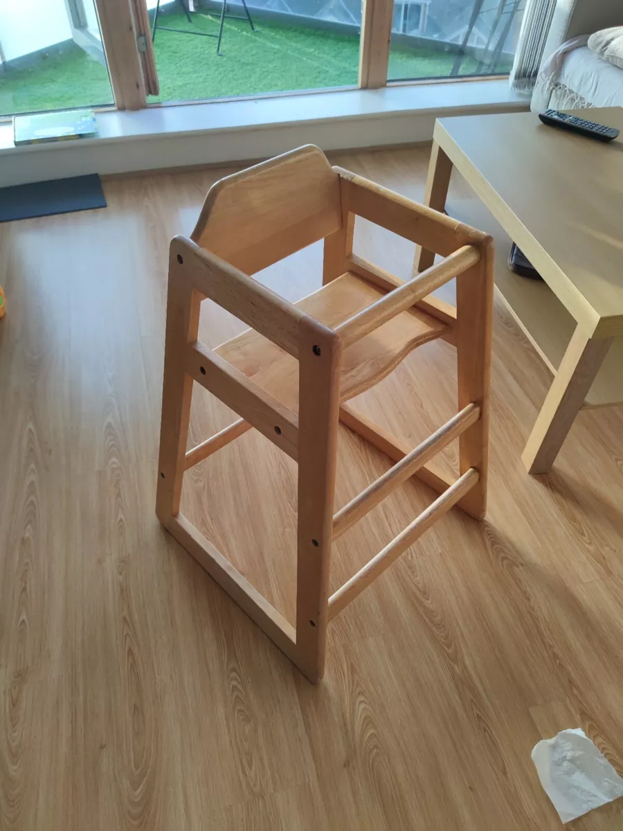 Baby high chair 2025 for pub table