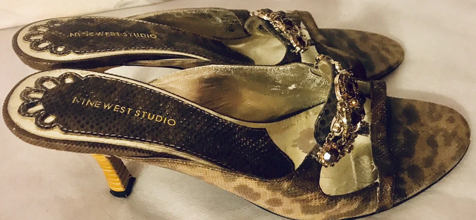 SANDALIAS MUJER NINE WEST STUDIO DELILA PIEL SERPIENTE MARRÓN CON JOYAS TALLA 7,5 M Foto 3 de 4