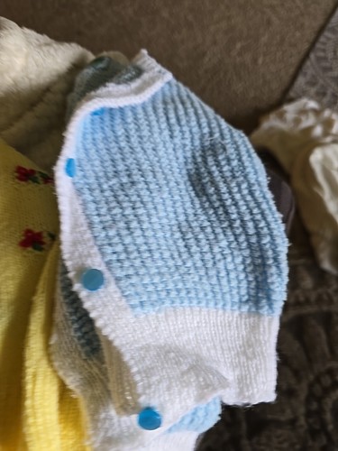 Lot Of 3 Vintage Handmade Infant/Toddler Sweaters - Picture 4 of 10
