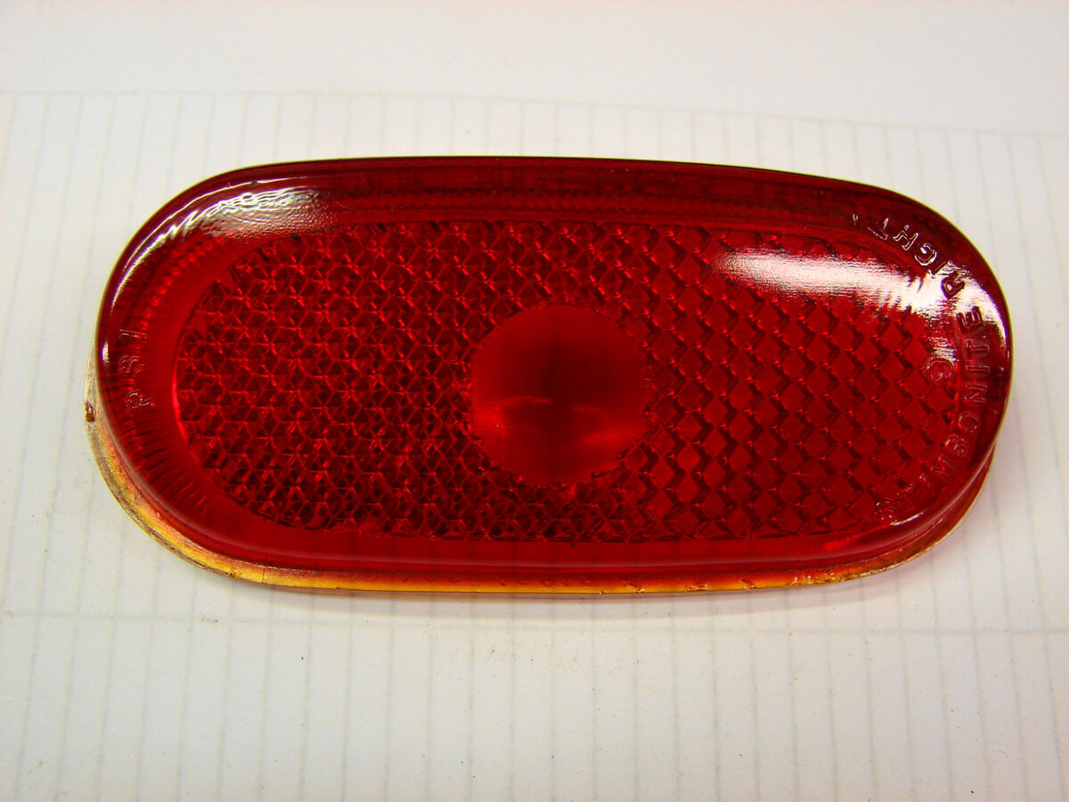 40 CHEVROLET PASSENGER CAR NOS GM GUIDE TAIL LIGHT LENS