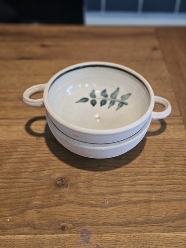 Coppia di ciotole in ceramica artistica da studio con manico firmate Thorpe Pottery - Foto 7 di 8