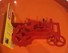 Stokes Select Steel Tractor Platform 10 In. Squirrel Feeder 38055-DI Stokes