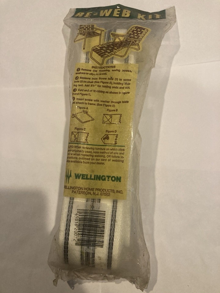 Wellington Re Kit Lawn Chair bing 72 ft White W/Greyish Blue