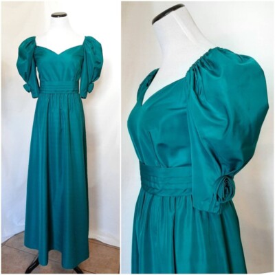 Green Formal Dress Prom Dress Emerald Green Size 6-8 Great Quality Material Not Thin Like Green Formal Dress Prom Dress Emerald Green Size 6-8 Great Quality Material Not Thin Like