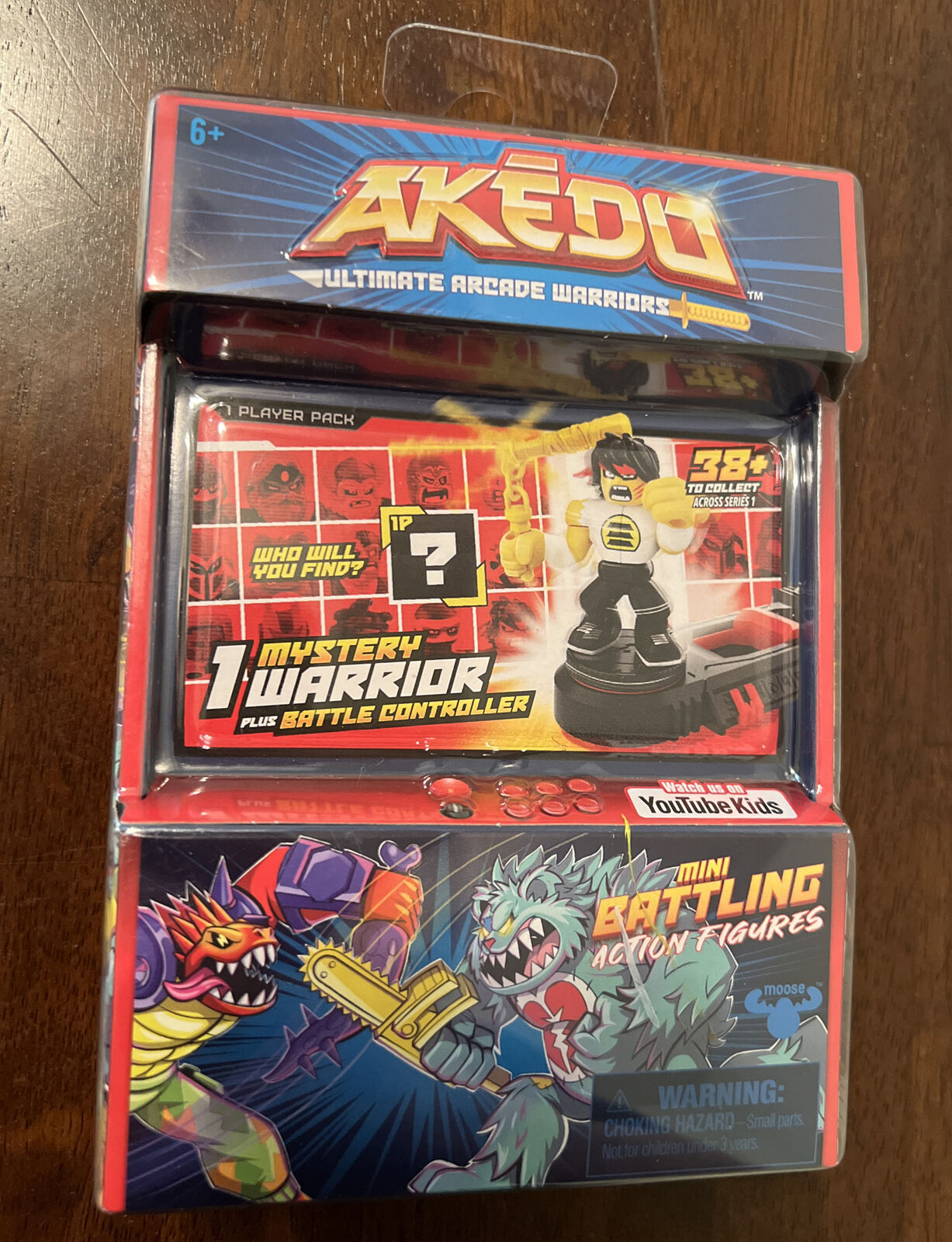 Akedo - Ultimate Arcade Warriors Battle Giants Versus Pack - Drillborg VS  Alphawolf - Mini Battling Action Figures Ready, Fight, Split Strike For  Ages