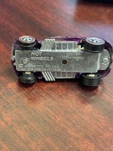 HOT WHEELS Red Line 1968 Custom VW Volkwagen Bug - Magenta VERY RARE CLEAN - Picture 6 of 8