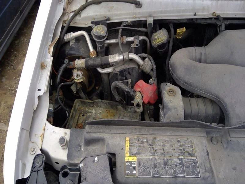 Driver Cylinder Head 8-280 4.6L Gasoline Fits 01-11 LINCOLN & TOWN CAR 3958524 - Image 2 of 4