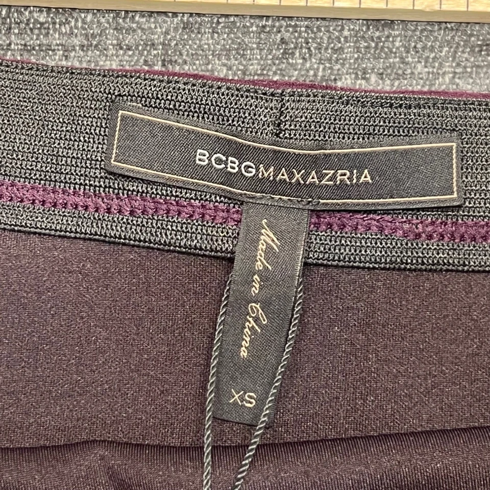 Falda lápiz de gamuza puerto profundo BCBGMAXAZRIA "LYRIC" talla XS NUEVA CON ETIQUETAS PRECIO DE VENTA SUGERIDO POR EL FABRICANTE $138 Foto 4 de 4