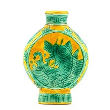 Bottiglia da fiuto porcellana cinese giallo verde salto carpa pesca Qing marcata XX secolo