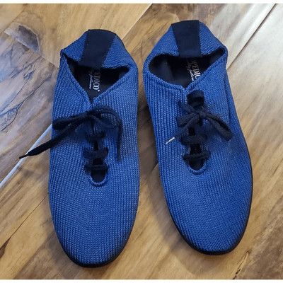 Arcopedico 44 Ble n Navy mesh slipon shoes. Comfort. Arch support. Grandma vibe