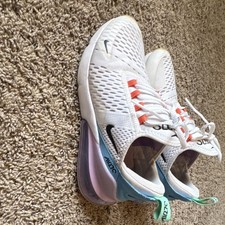 Nike Air Max 270 Women s Low Top Lace-Up Snea...