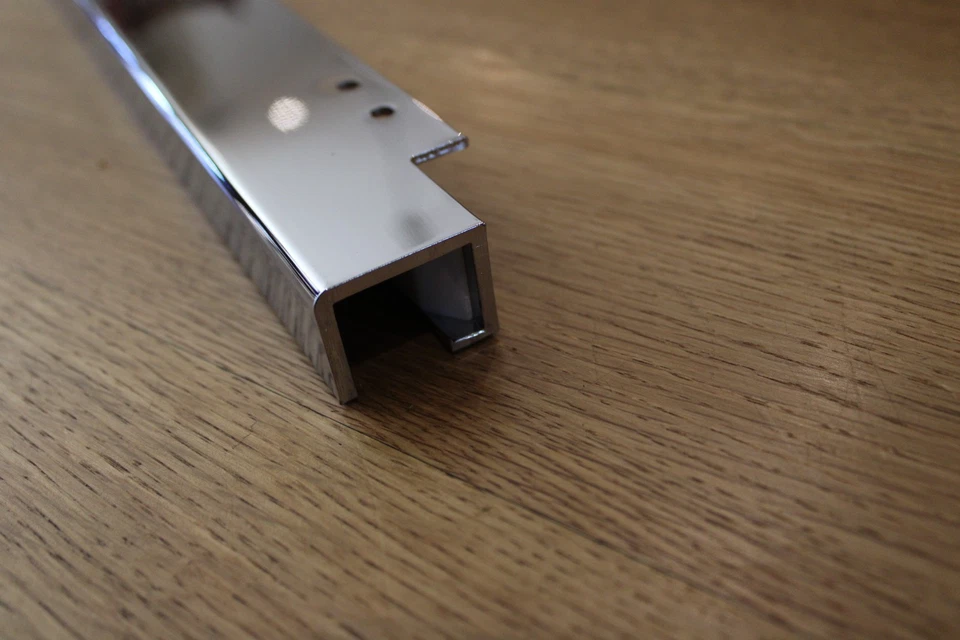 Robern UHANDLE4876 - 上移技术,48 英寸手柄 - 铬 — 第 4/4 张图片