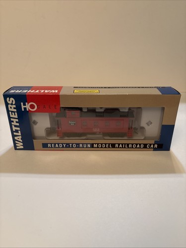Walthers 30’ 4 ventanas Caboose CBQ ROJO #13943 932-7568 NUEVO EN PAQUETE | Condition: New