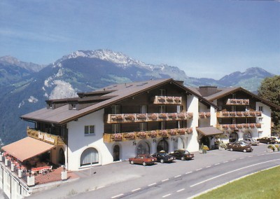 Old postcard - seminar and adventure hotel Römerturm over Lake Walen