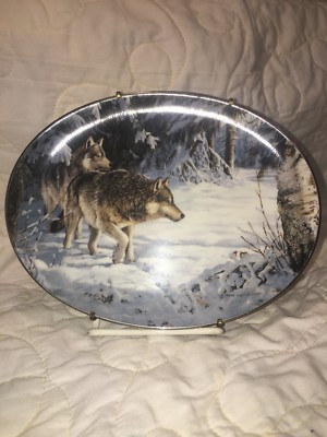 WOLF collector plate BROKEN SILENCE Persis Clayton Weirs WOLVES wildlife OVAL