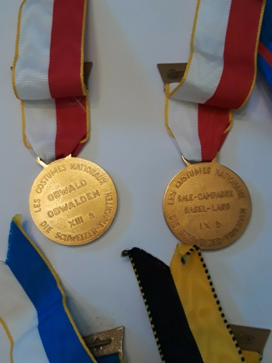 Autres & non classés - Suisse médaille en bronze avec ruban  19 marche
