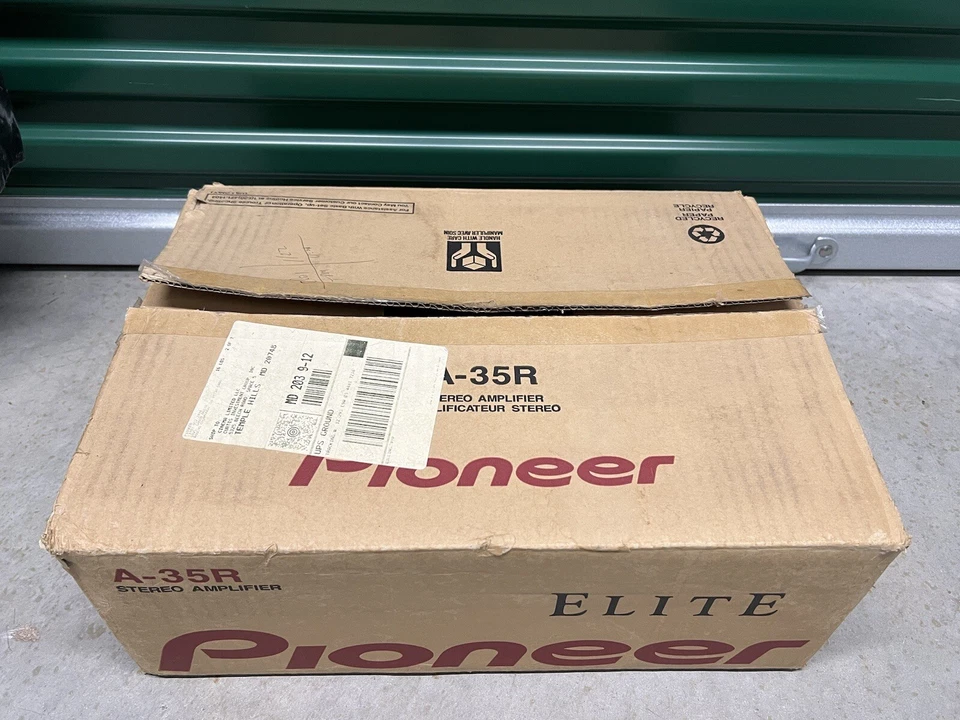 Pioneer Elite A-35R Stereo Integrated Amplifier with Box! - Image 2 of 4
