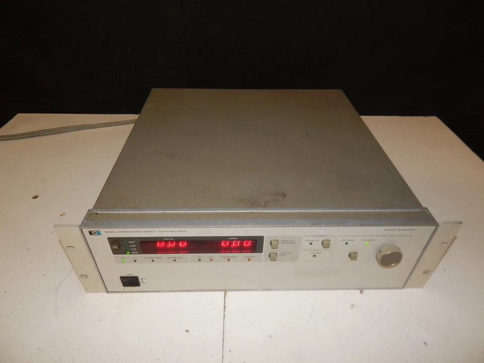 HEWLETT HP Agilent 6032A 0-60 V, 0-50A,1000 Watt System DC Power Supply(GKG28) - Image 2 of 4