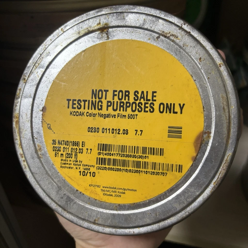 [4 Rolls] Kodak Vision2 135mm 5230 500T motion film, ISO100 Color Negative Film - Image 2 of 4