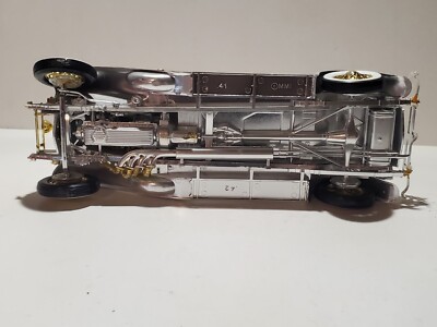 Monogram 1934 Duesenberg SJ Silver 1:24 Scale Plastic Model Kit