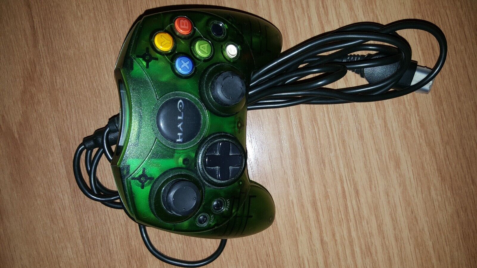 Limited Edition Original XBOX HALO Wired Controller w/ Aliens vs. Predator  Game for Sale in Grand Prairie, TX - OfferUp