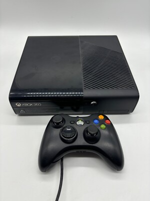 Microsoft Xbox 360 E Slim Konsole - mit Controller - in schwarz - Original