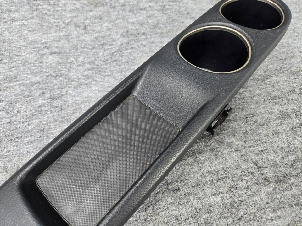 导航遥控器保护套 带杯架 LEXUS 15-16 IS250 IS200t IS350 原始设备制造商 — 第 3/4 张图片