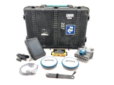 Stonex S-A45 Surveying GNSS Antennas w Tablet, Receiver & CAN-Based Controller 2