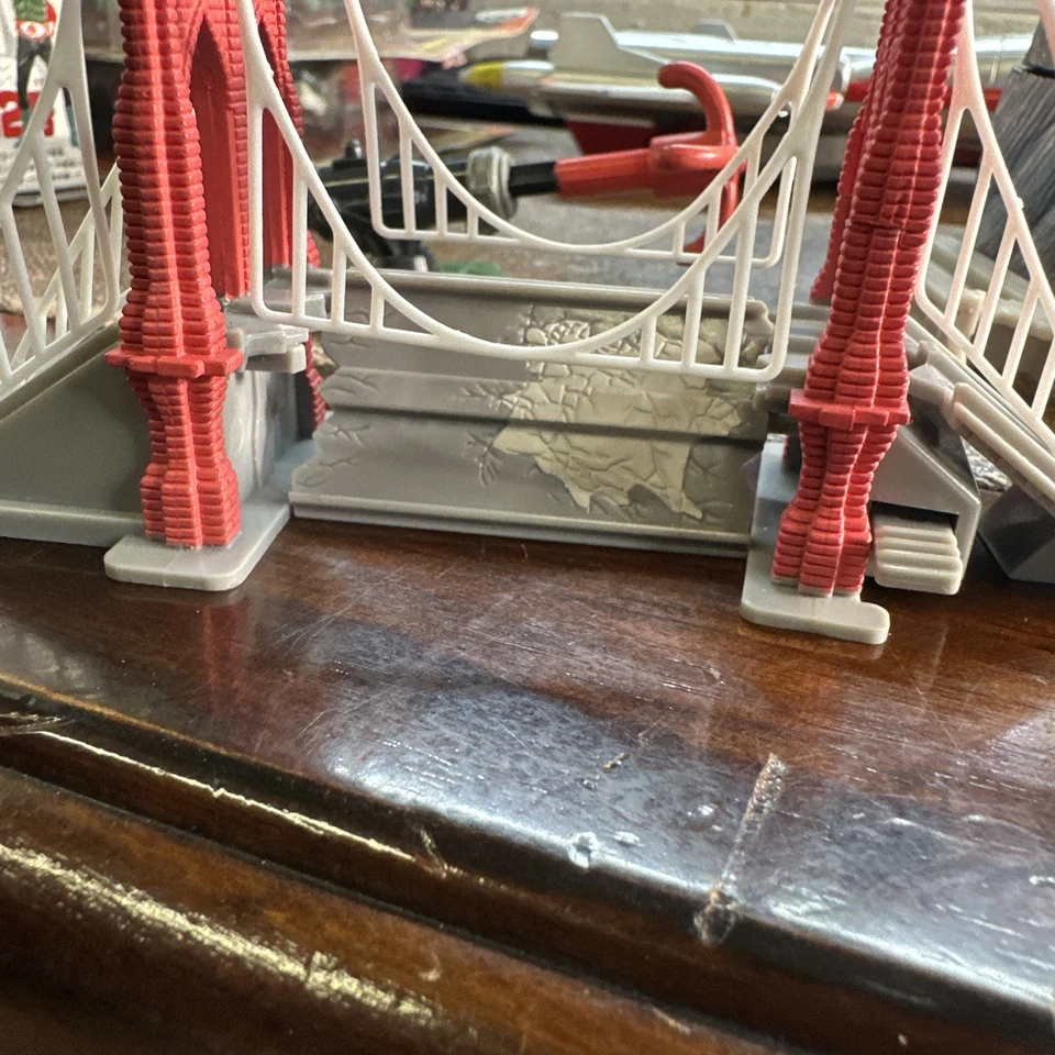 Godzilla Micro Juego Batalla en Puente de Brooklyn 1998 Trendmaster Casi Completo Foto 3 de 4