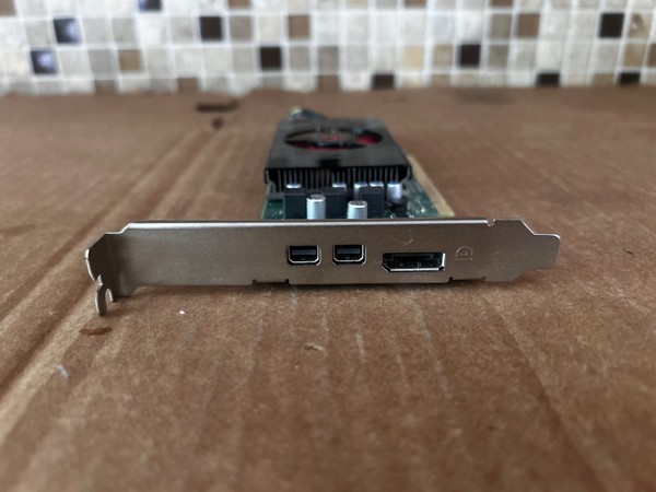 Tarjeta gráfica Dell AMD Radeon RX 550 4GB GPU 06J78X 0NDRG5 perfil alto 3