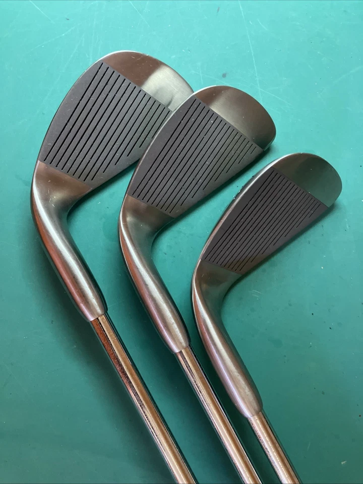 Conjunto de tacos de golfe Wilson WS-1000, 3 4 5 6 8 9 pitch wedge. Eixos flexíveis correspondentes. LN. - Imagem 3 de 4