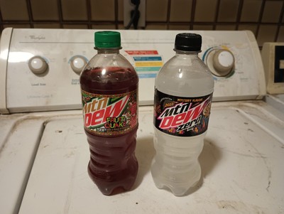 Mountain Dew Voo Doo 4 Fruit Quake 20oz bottle 2022 Christmas Halloween Holiday