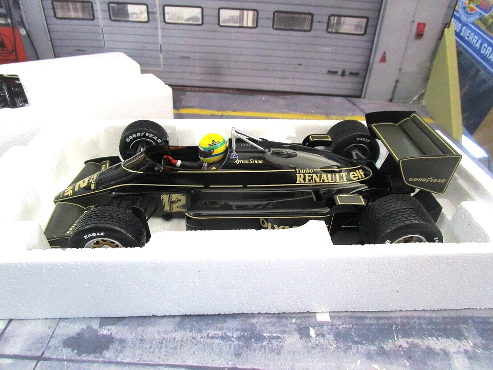 F1 LOTUS Renault Turbo 97 T97 GP Winner Port 1985 #12 Senna JSP Minichamps 1:18 - Bild 2 von 4