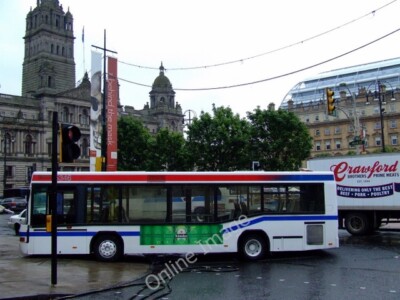 Photo 6x4 Philadelphia street scene in Glasgow A mock-up road accident fe c2011