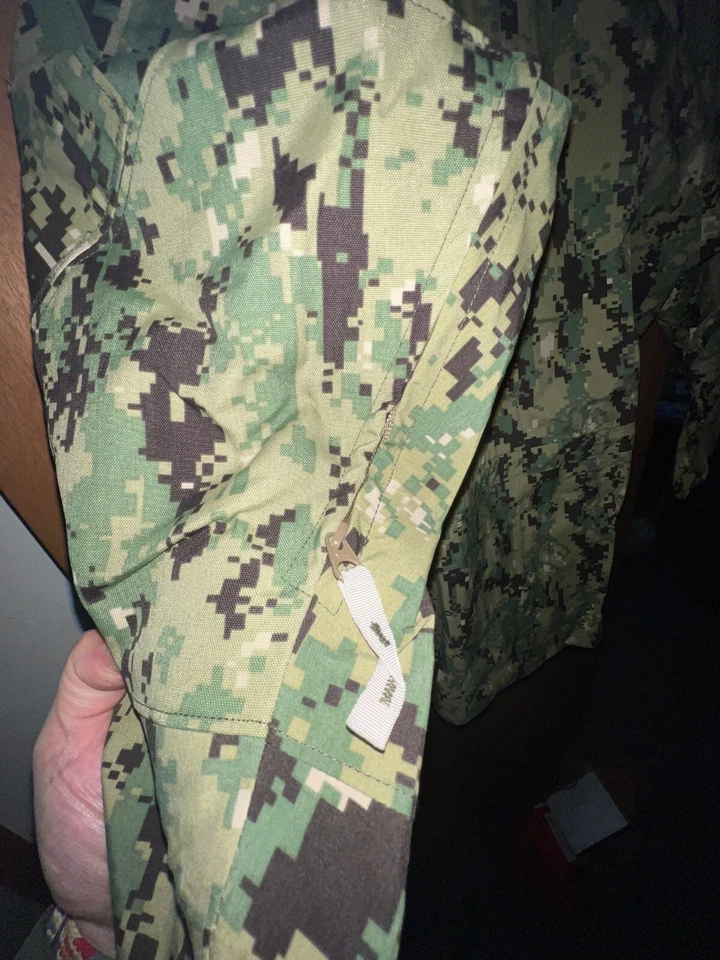 US Navy Wet/Cold Weather NWU Type III Woodland Parka - Image 3 of 4