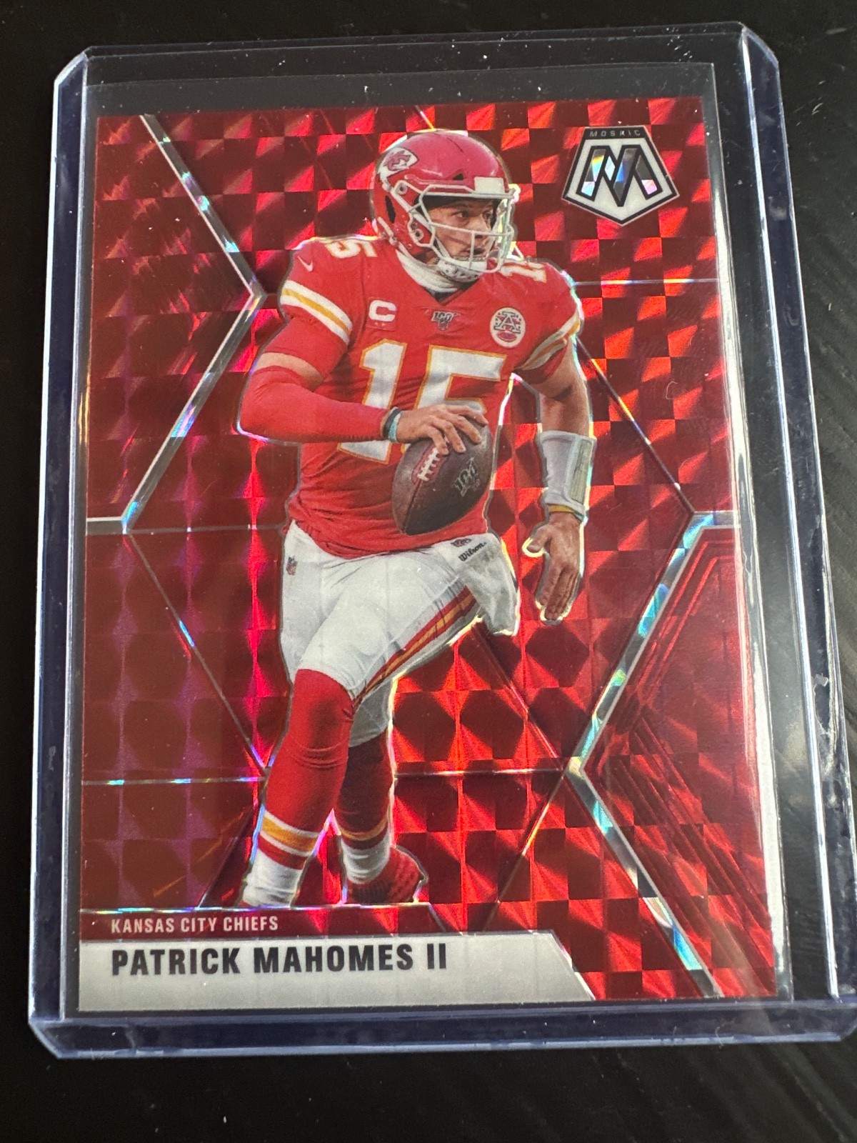2020 Panini Mosaic - Patrick Mahomes II #1 Red Mosaic Prizm Color Match
