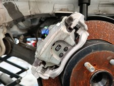 47850K0010 BREMSZANGE HINTEN LINKS / 247780 FÜR TOYOTA YARIS _P21_, _PA1_, _PH1