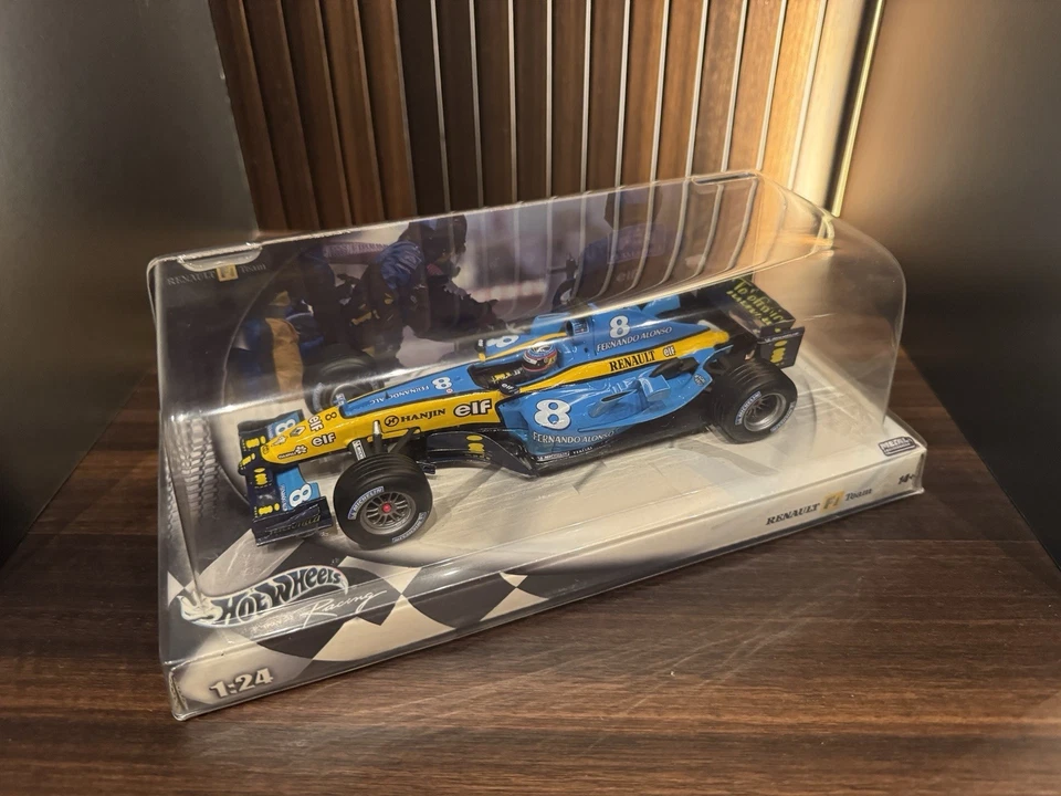 HotWheels F1 model Renault F1 R24 #8 Fernando Alonso 1/24 promotional model - Immagine 2 di 4