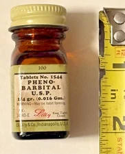ANTIQUE APOTHECARY EMPTY 100 TABLET BOTTLE PHENOBARBITAL 1/4 GR FROM ELI LILLY
