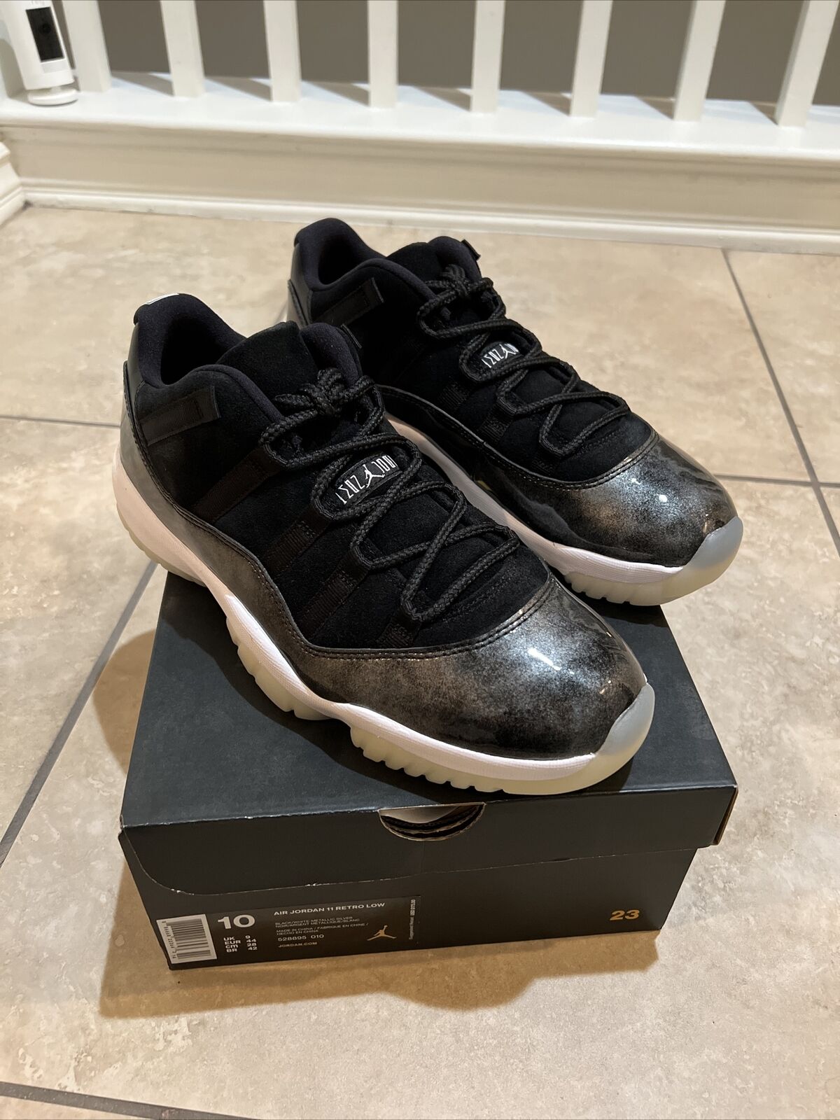 Nike Air Jordan Retro XI 11 Low Barons Black White Grey 528895-010