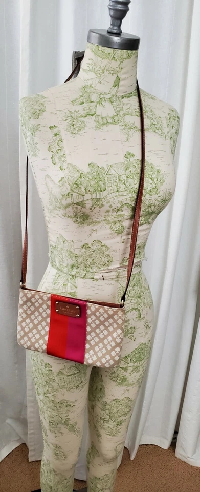 Bolso Bandolera Kate Spade Presley Clásico Jacquard Estuco Naranja Rosa Rayas Usado en Excelente Condición