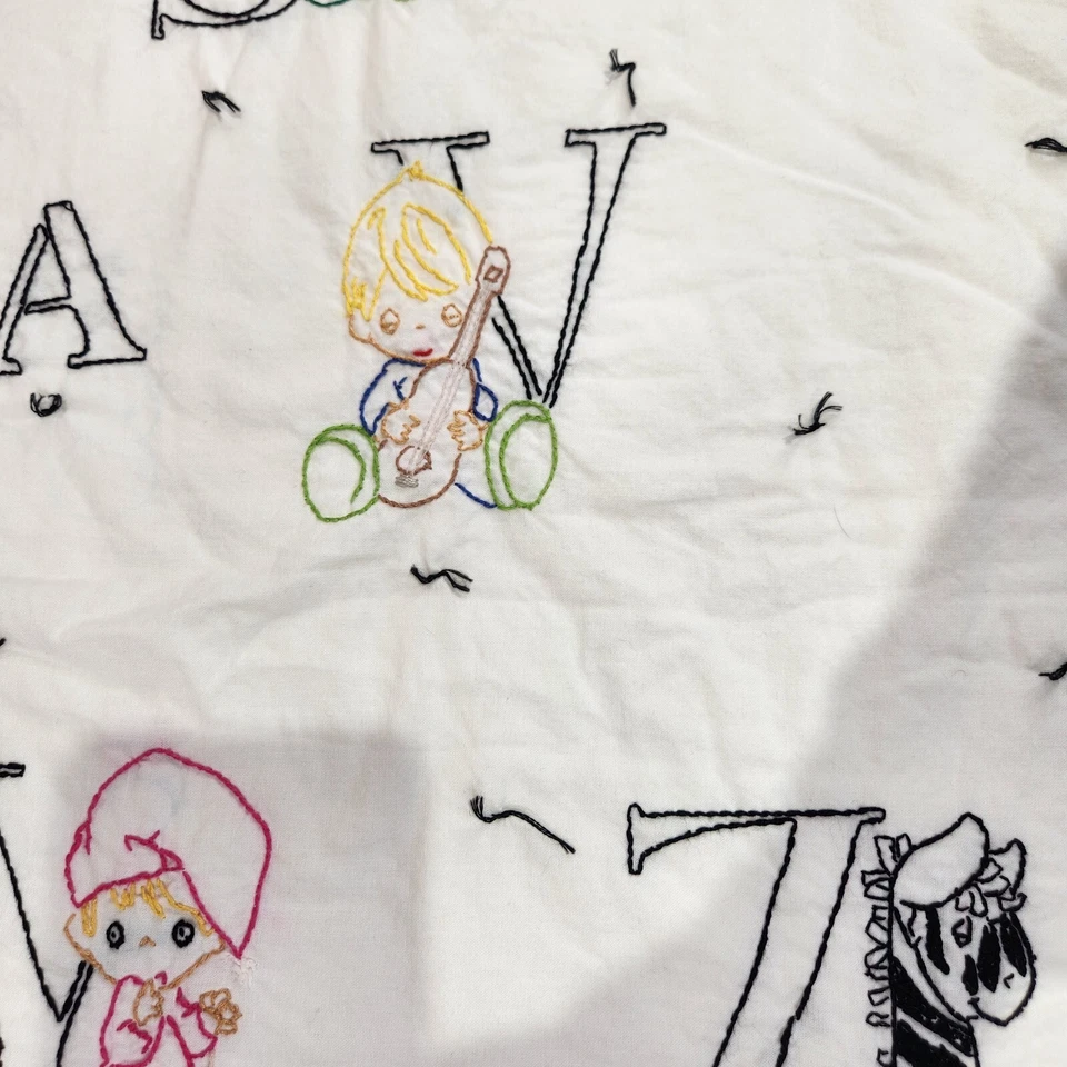 Manta alfabeto Precious Moments vintage años 80 arco iris bordada tiro de cuna Foto 3 de 4