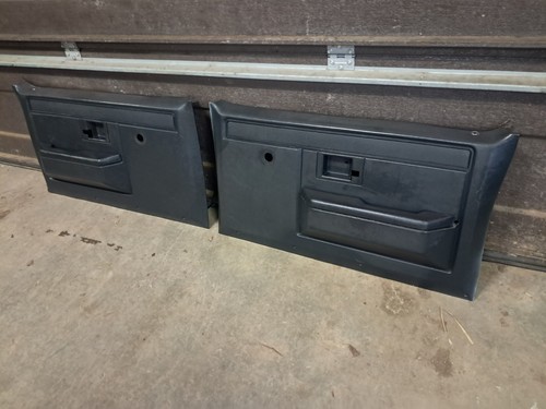 1981-1991 Chevy GMC Truck Suburban K5 Blazer Black Front Interior Door Panels - Bild 2 von 16