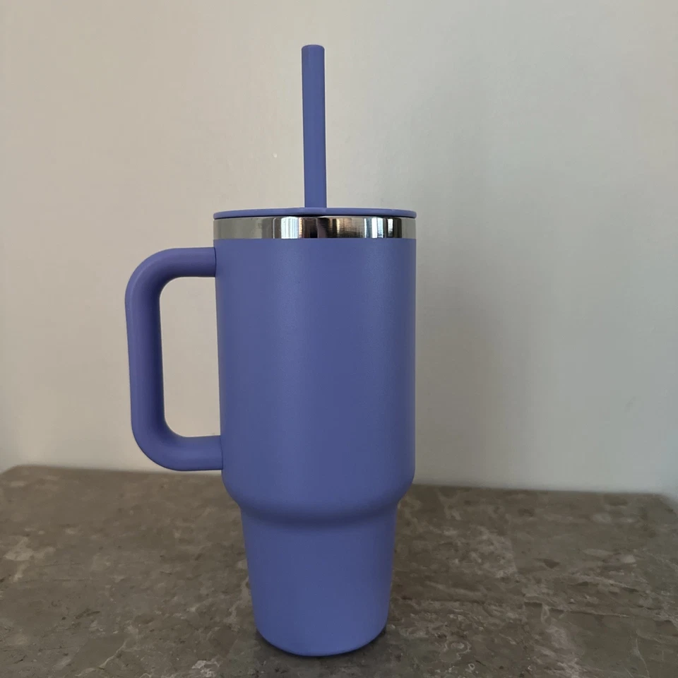 Hydro Flask vacuum-insulated stainless steel travel tumbler with lid and straw - Image 4 of 4