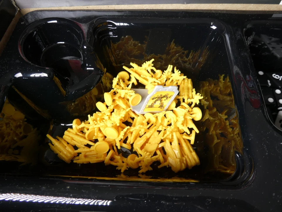 Risk Transformers Cybertron War Edition Board Game Parker Brothers Hasbro 2007 - Image 3 of 4