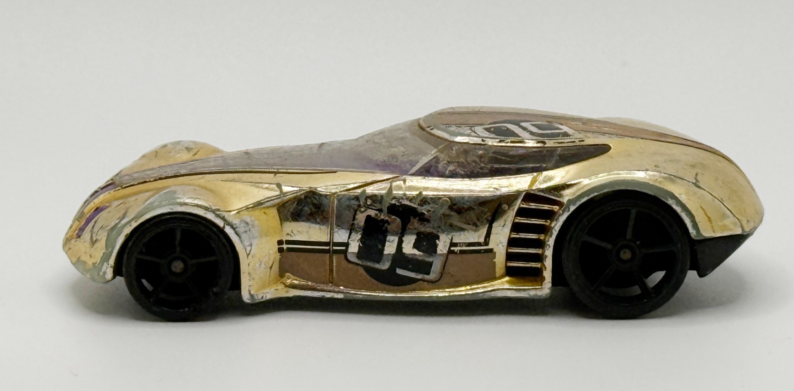 Hot Wheels Covelight Car Gold Malaysia 1:64