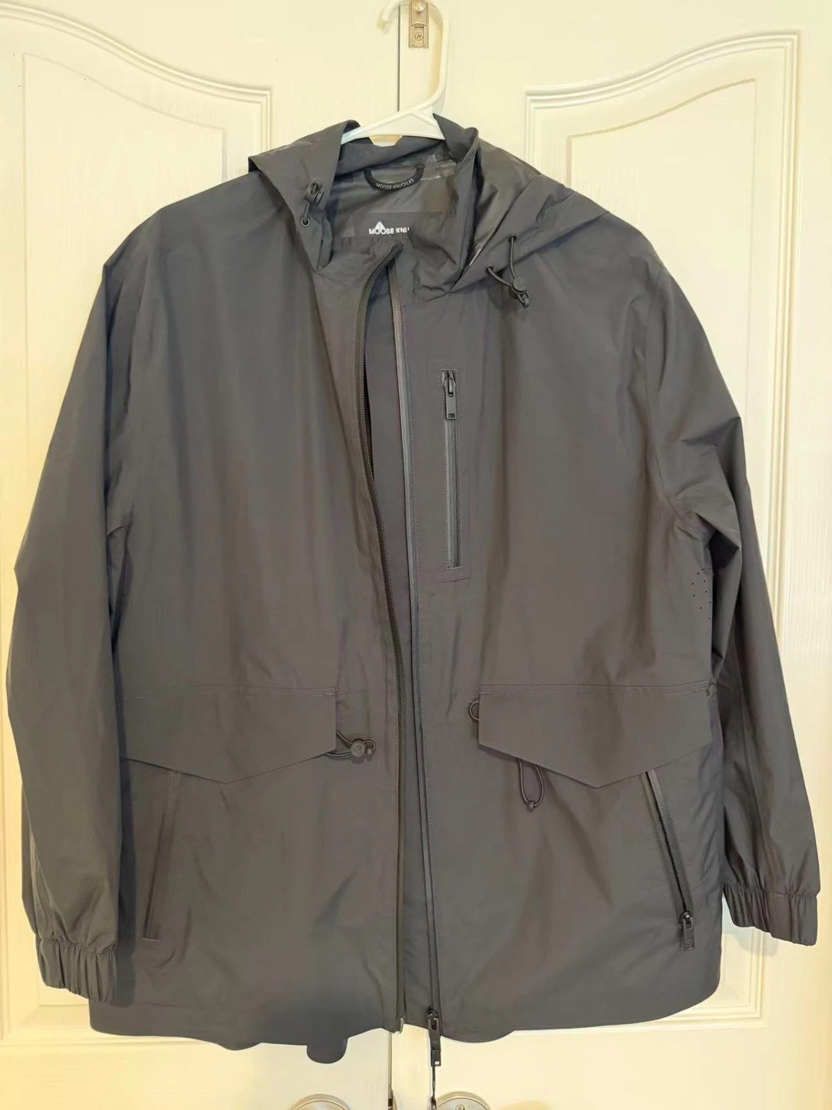 Moose Knuckles Rain Jacket Black Women’s Size S Waterproof Hooded Coat $595 NWT
Opens in a new windo