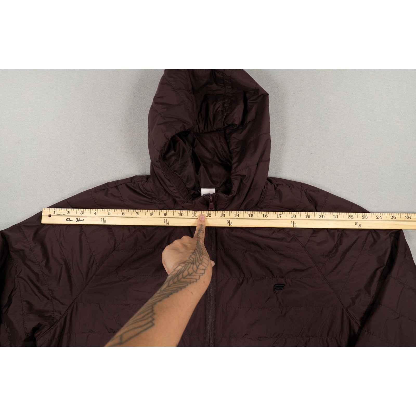Fabletics The Commuter Light Fill Jacket Hooded Puffer Oxblood Men's L image 4
